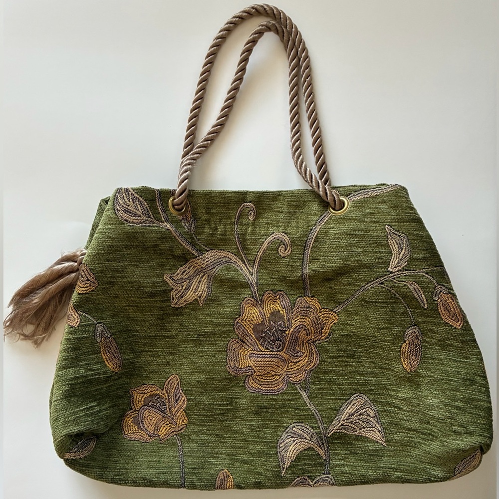 Penelope Pike Place Market Vintage Artisan Carpet Handbag Tapestry Tote NWOT